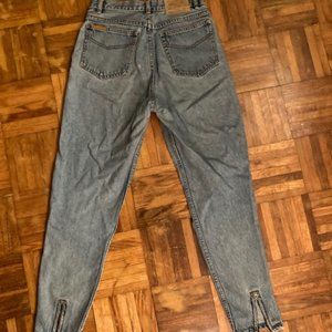 Vintage High Wasited Tapered Leg Jordache Mom Jeans Size 27 with Zipper Ankle
